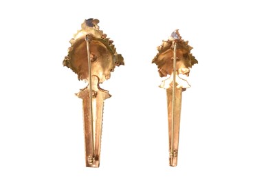 Lot 61 - TWO SRI LANKAN EMERALD AND RUBY-SET PARCEL-GILT SILVER HAIRPINS (KONDAKOORA) CONVERTED IN BROOCHES