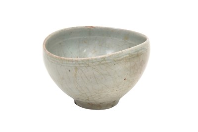 Lot 62 - A SMALL CELADON-GLAZED BOWL