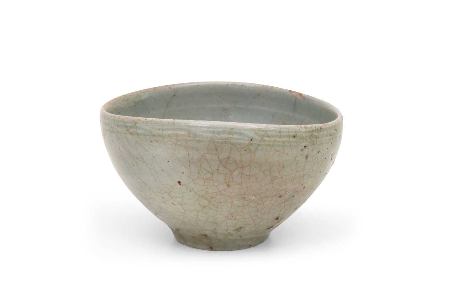 Lot 62 - A SMALL CELADON-GLAZED BOWL