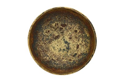 Lot 26 - A CIRCULAR CLOISONNÉ ENAMEL 'QILIN' BOX AND COVER