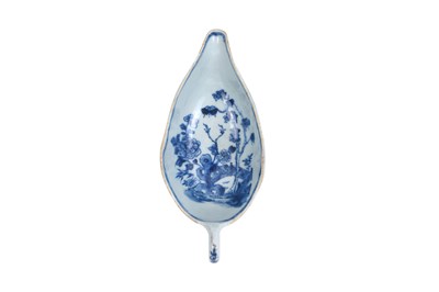 Lot 36 - THREE CHINESE EXPORT PORCELAIN PIECES