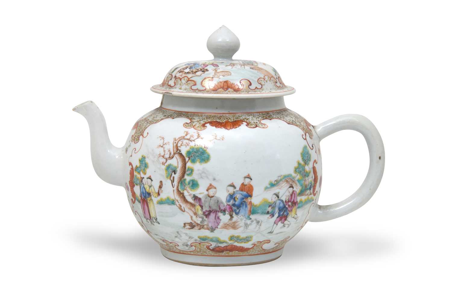 Lot 35 - A LARGE FAMILLE ROSE TEAPOT AND COVER