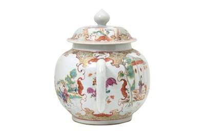 Lot 35 - A LARGE FAMILLE ROSE TEAPOT AND COVER