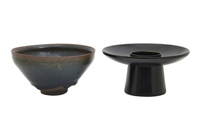 Lot 8 - A JIANYAO BOWL WITH A LACQUER STAND
