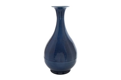 Lot 18 - A BLUE-GLAZED BOTTLE VASE, YUHUCHUNPING