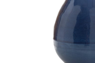 Lot 18 - A BLUE-GLAZED BOTTLE VASE, YUHUCHUNPING
