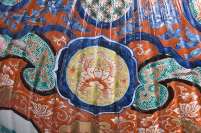 Lot 74 - A PAIR OF LARGE IMARI 'SHISHI' JARS AND COVERS