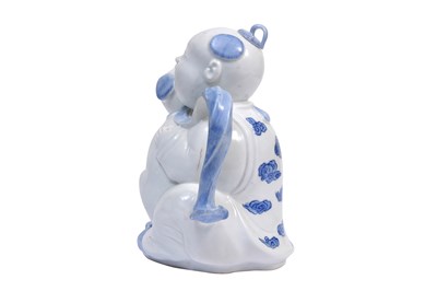 Lot 79 - A HIRADO 'KARAKO AND PUPPY' TEAPOT AND COVER