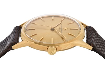Lot 27 - A MEN'S VACHERON & CONSTANTIN 18K YELLOW GOLD MANUAL WRISTWATCH.