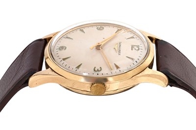 Lot 33 - A MEN'S LONGINES 9K YELLOW GOLD AUTOMATIC WRISTWATCH.